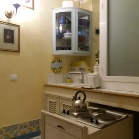 Charming House Near Parco Dei Principi Holiday home
